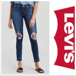 Levi’s 711 skinny jeans